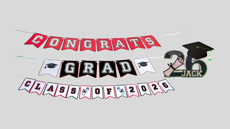 Graduation decor set